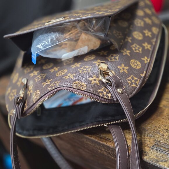 Roberto convertible Purse/Knapsack - Picture 7 of 11